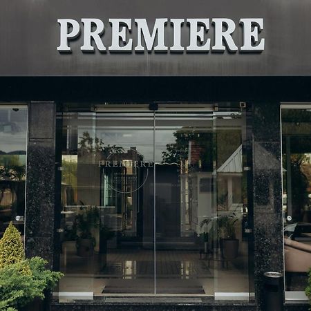 Premiere Hotel Khust Exterior foto